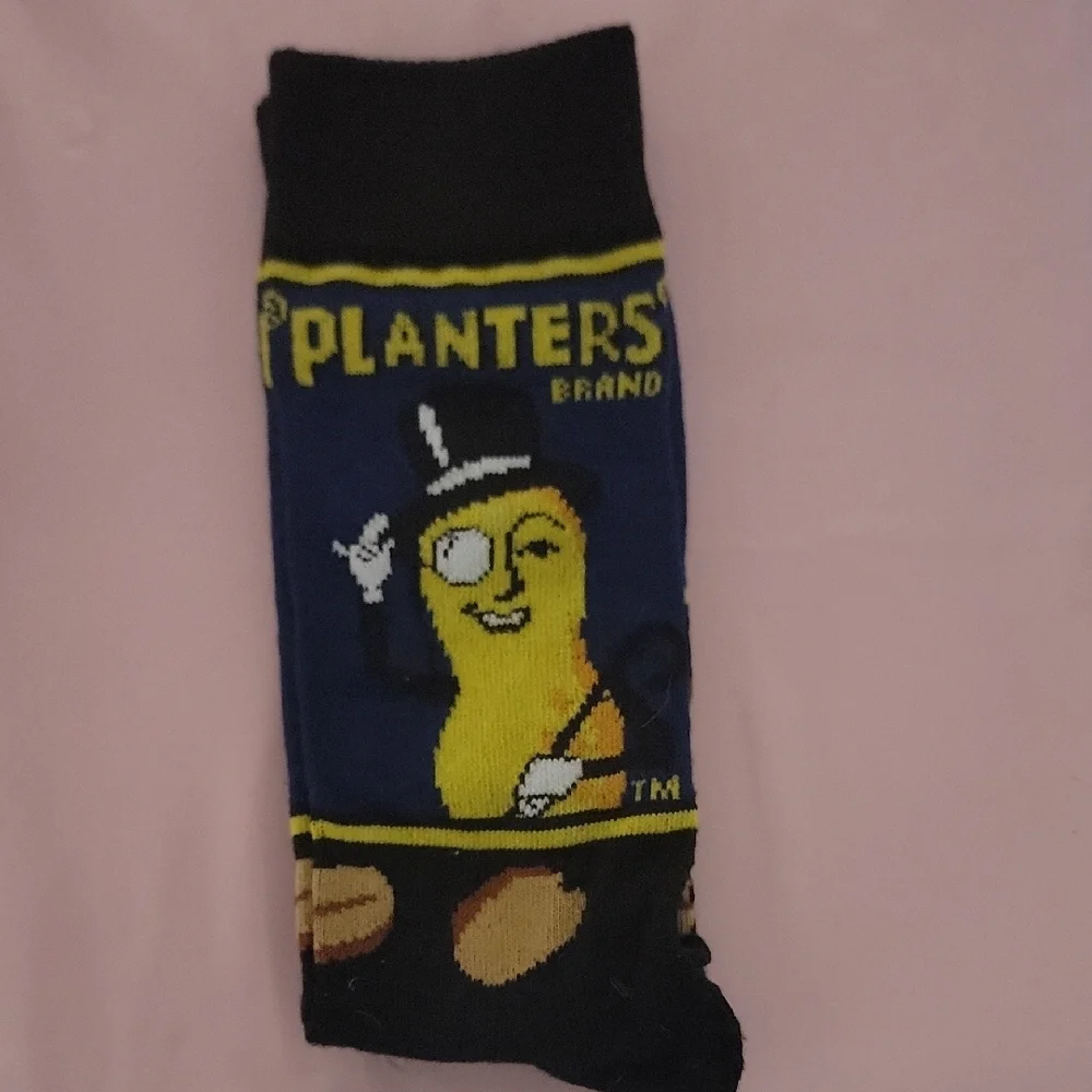Planters 🫏 Peanuts Black and Blue Socks